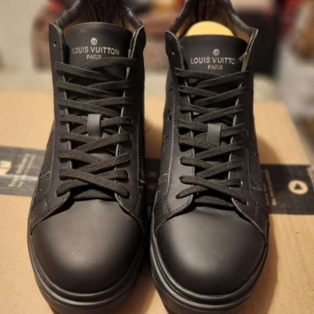 Louis Vuitton Black Men's Sneakers